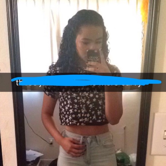 button up crop top shirt with skulls - Picture 3 of 3